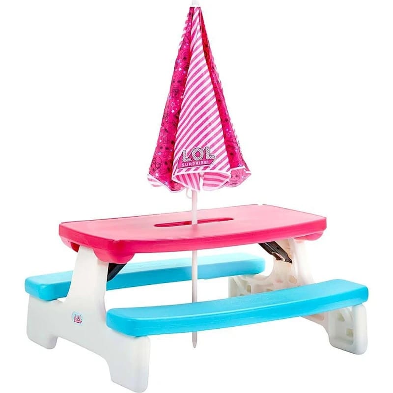 طاولة نزهات للأطفال بتصميم L.O.L. Surprise! مع مظلة من Little Tikes