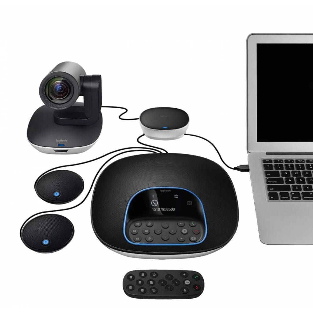 نظام مؤتمرات الفيديو Logitech GROUP مع ميكروفونات إضافية لغرف الاجتماعات المتوسطة والكبيرة