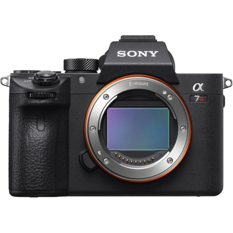 كاميرا سوني Alpha a7R III بدون مرآة - الهيكل فقط